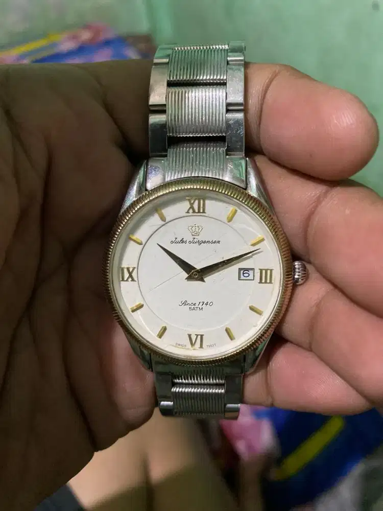 Jam tangan analog Jules Jurgensen