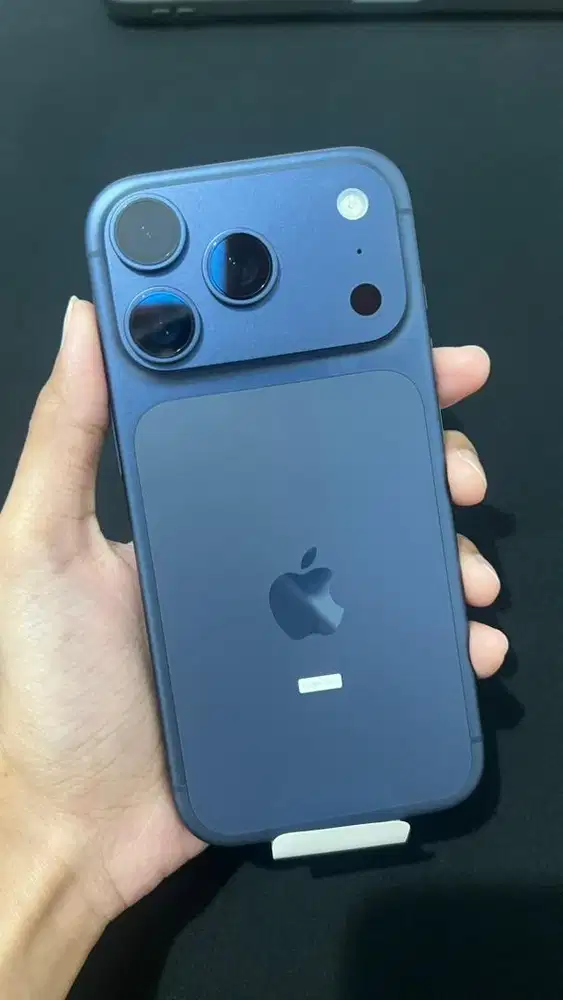 iPhone 17 Pro 512 GB Deep Blue (Like New — iBox)