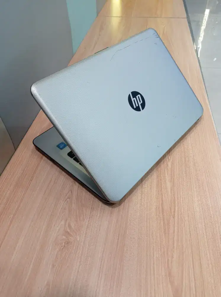 Laptop HP Normal RAM 4 HDD 500 Windows 10