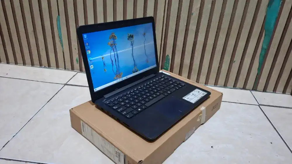 Laptop Asus E402Y