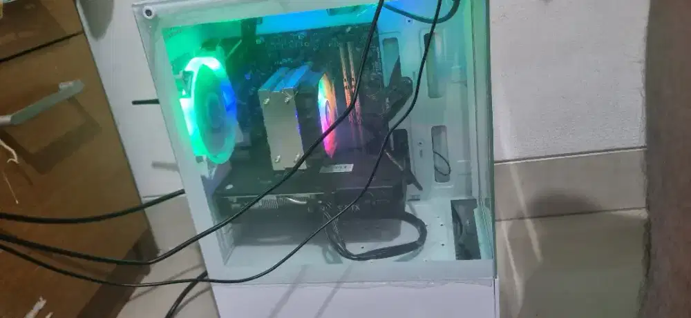 PC Gaming Intel I512400F RTX 3050 (Usia 1 thn, tanpa kendala)