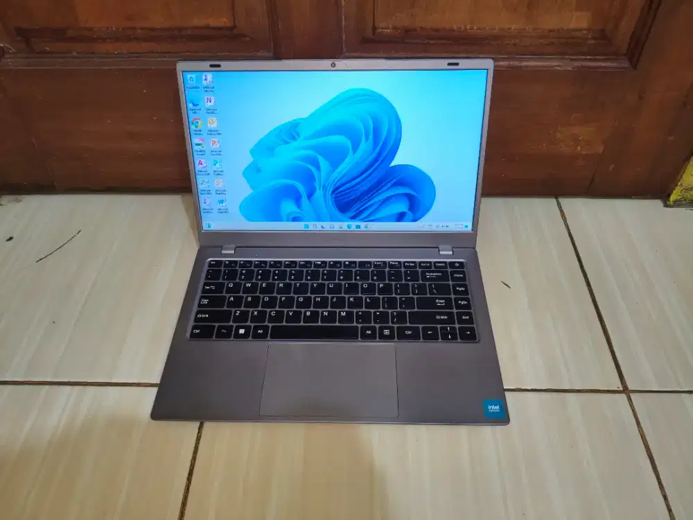 Laptop Advan Soulmate 1405 Ram 4gb SSD 120gb intel Celeron-N4020 mulus