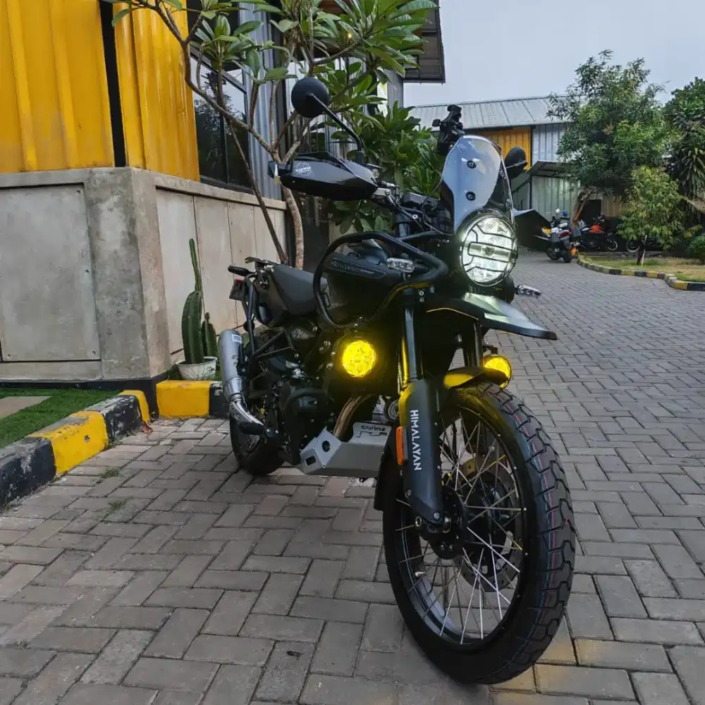 Royal Enfield Himalayan 450 Mana Black Rally Edition 2026 Open TT