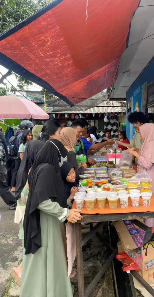 Di cari tenaga kerja  karyawati  buat bikin kue