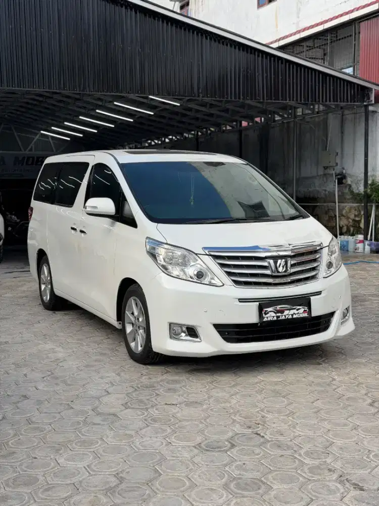 Toyota Alphard tahun 2012 tipe lengkap metic