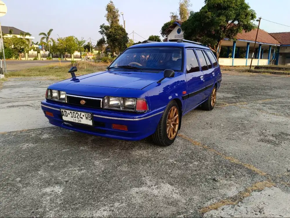 Mazda vantrend 1993 retro