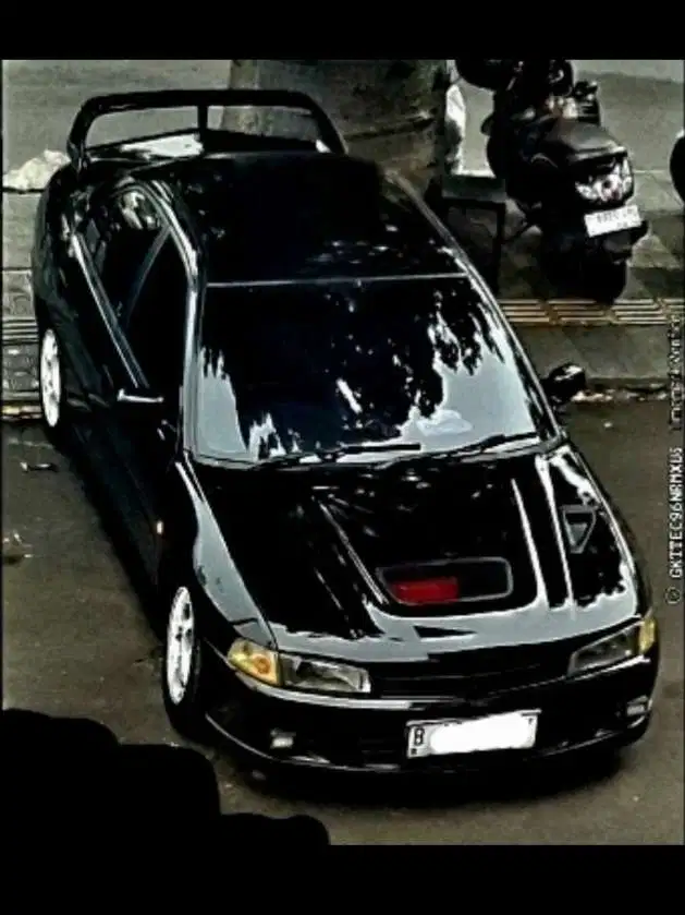 Mitsubishi Lancer 2000 Bensin