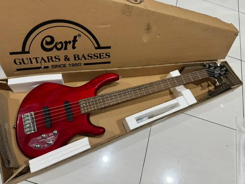 Bass Cort Action V plus orsinil