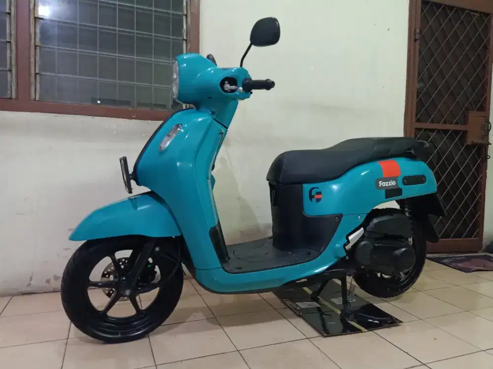 Yamaha FAZZIO 125 KEYLESS BLUECORE FI 2023 BL 1( ISTIMEWA / LIKE NEW)