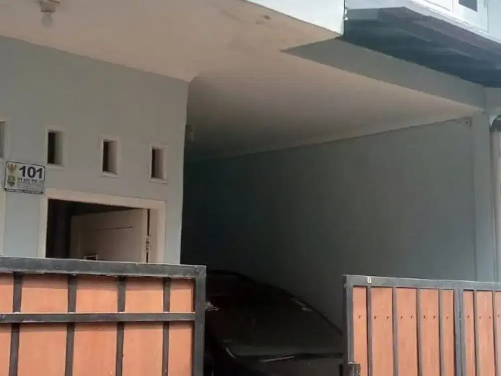 jual cepat, rumah 2 lantai harga 370 juta nego