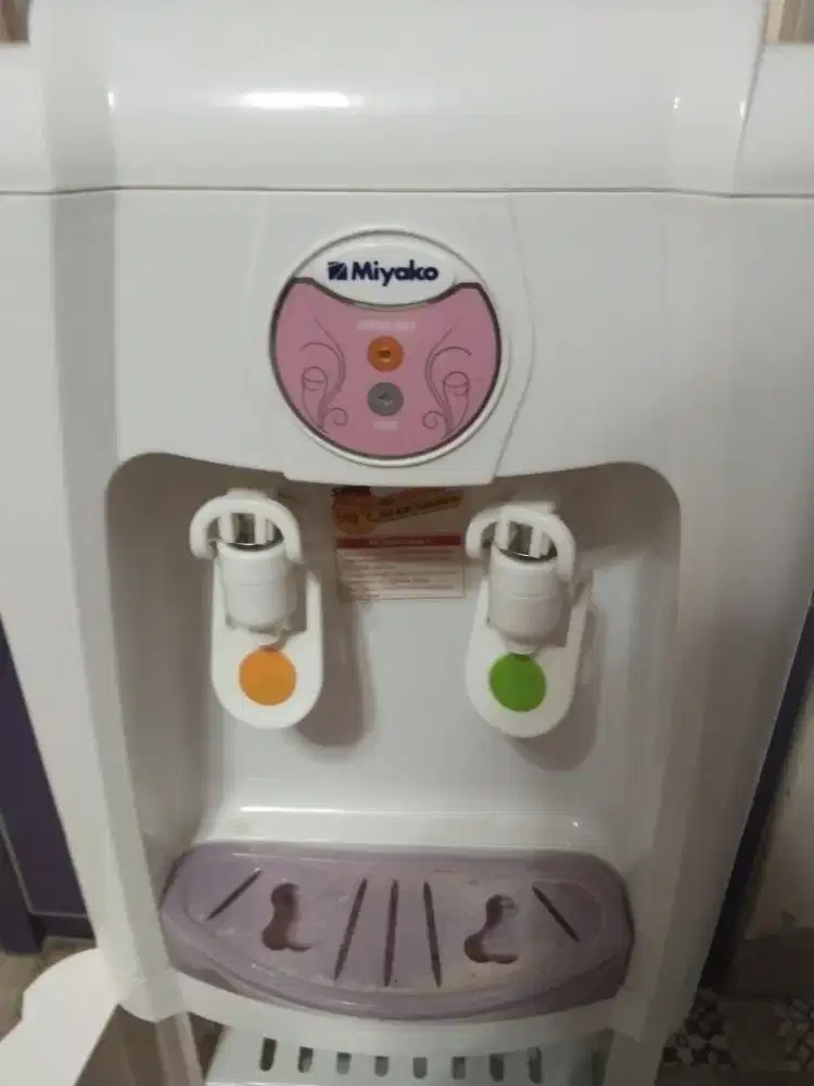 Jual Dispenser Masih Berfungsi Baik