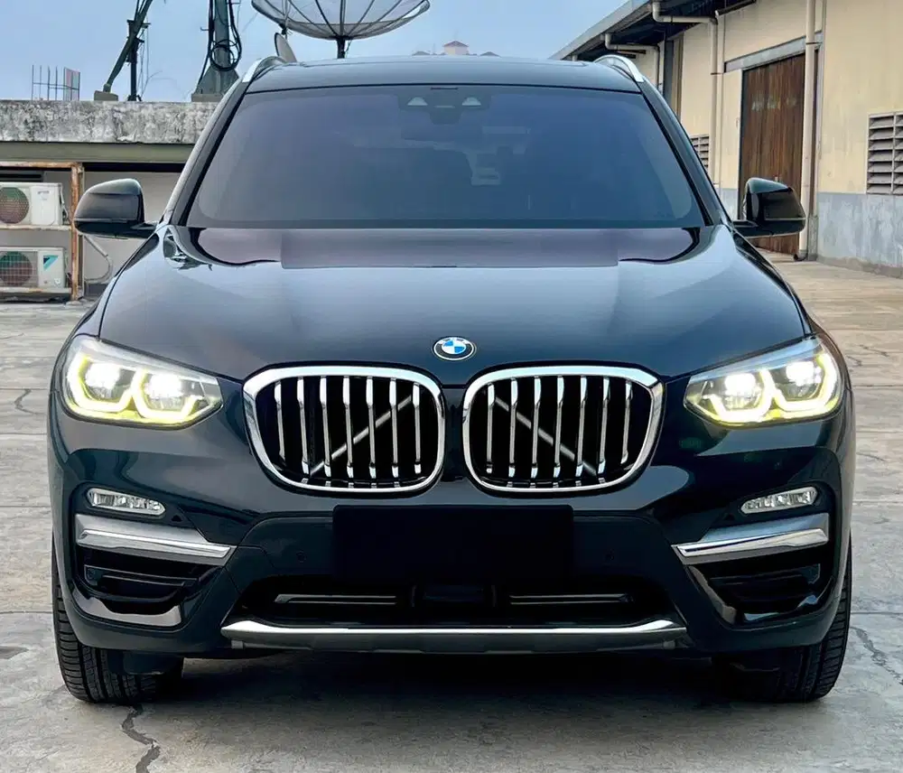 BMW X3 X 3 Xdrive20i Luxury 2019 Antik Low Km Murah Bekas Ganjil Hitam