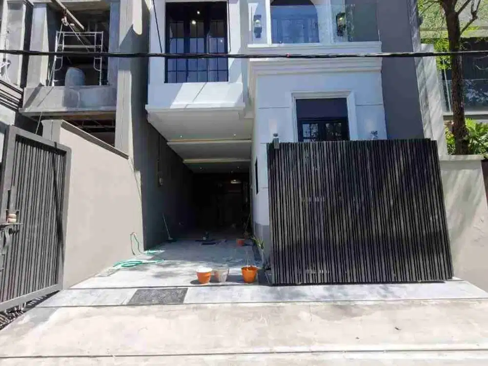 Jual Rumah Baru Manyar Indah  American Style