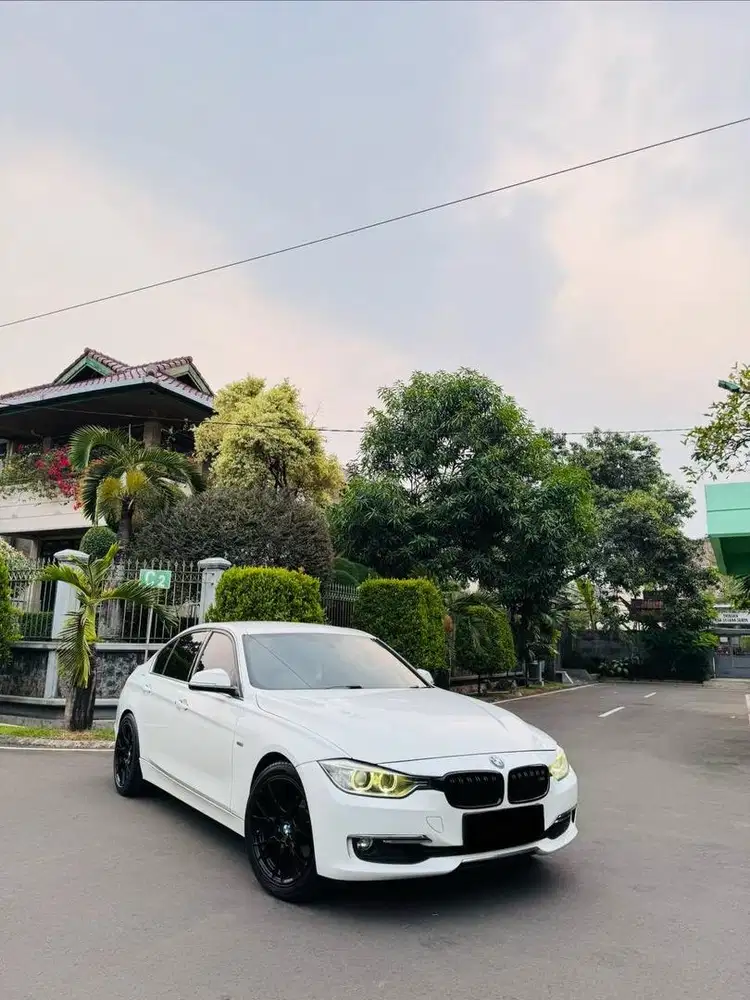 Bmw 320i F30 Luxury Putih Matic Tgn1