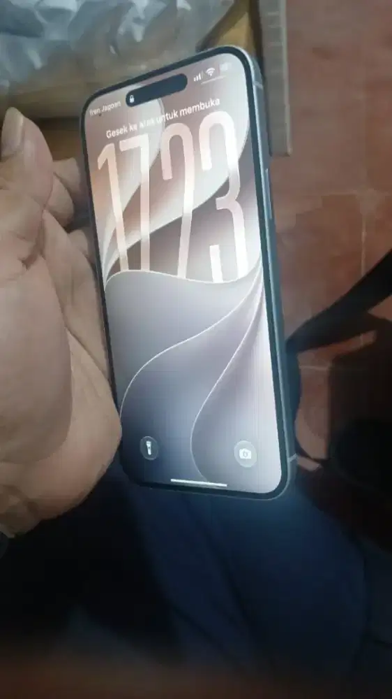 I phone 15 plus i box