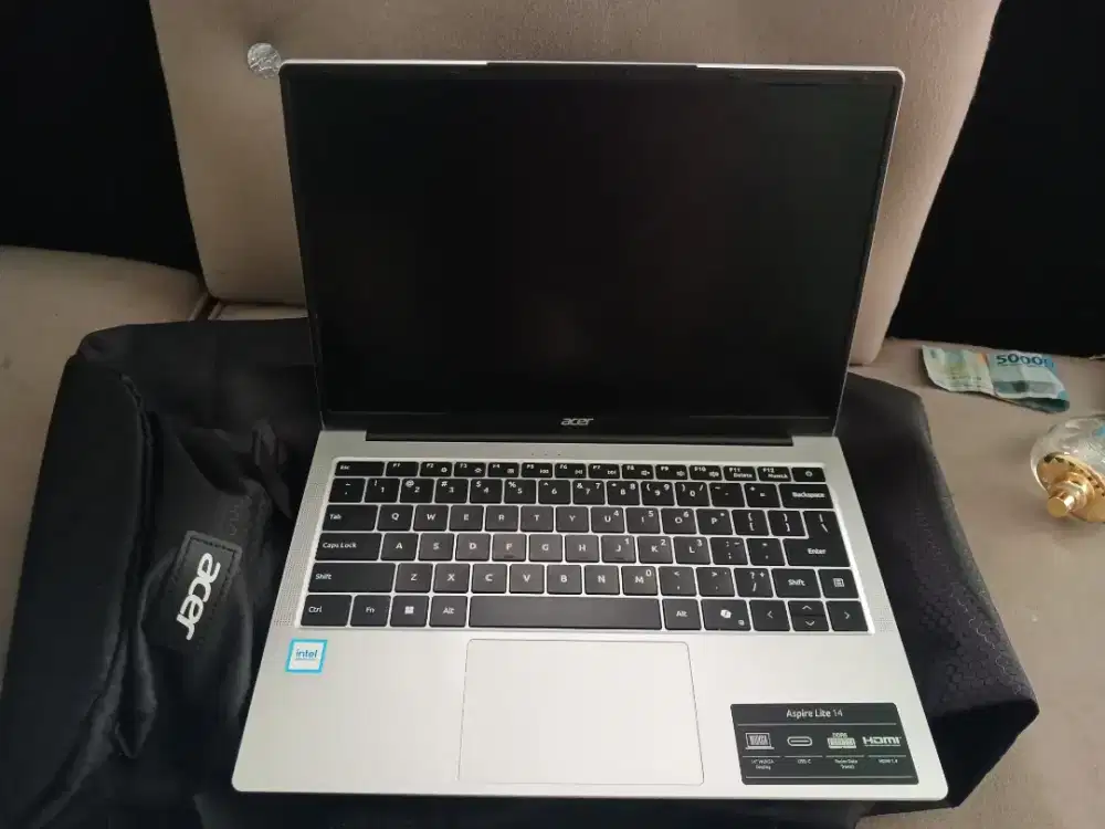 DI JUAL LAPTOP ACER ASPIRE LITE 14 INCHI