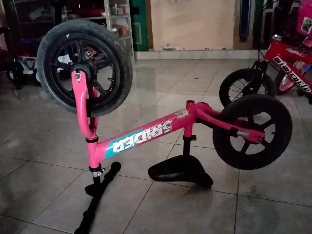 Preloved balance bike anak