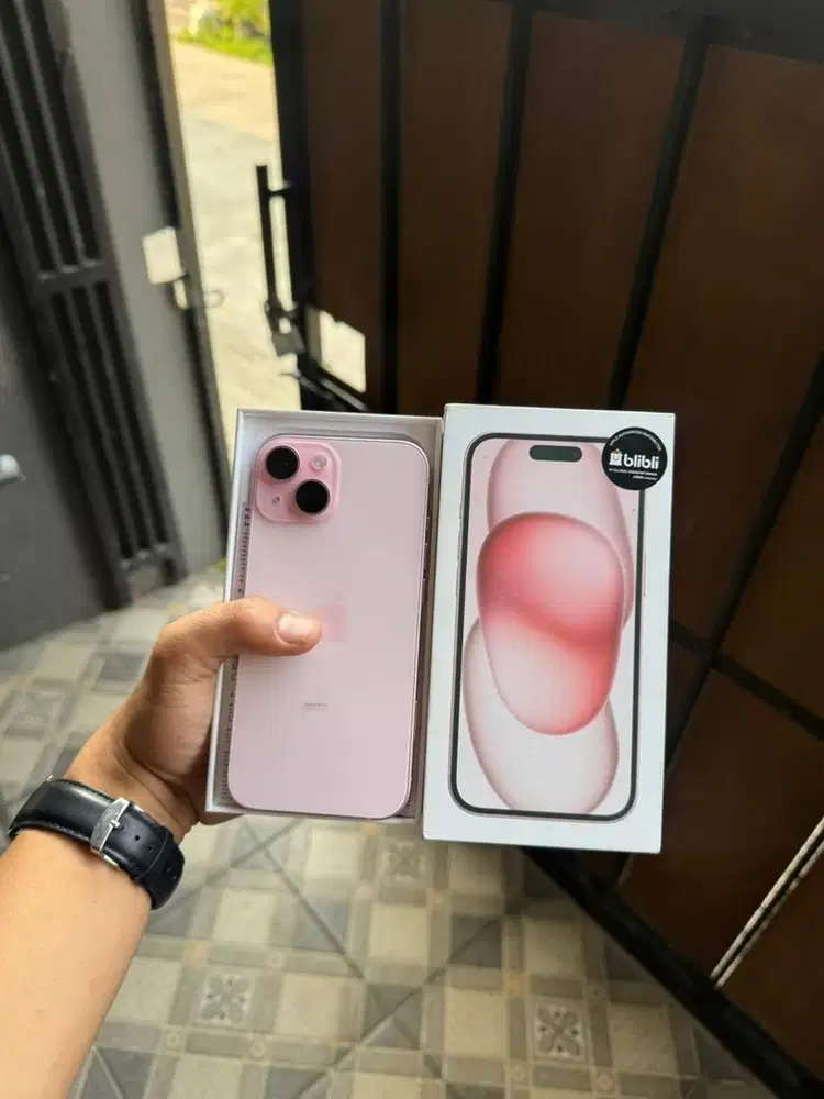 Iphone 15 128 gb garansi resmi
