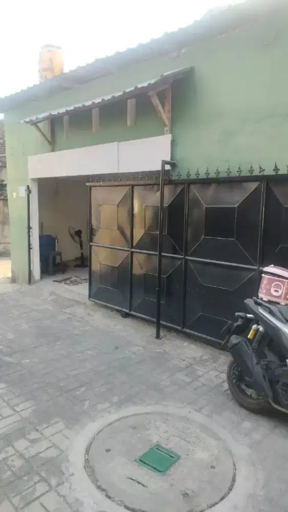 Disewakan rumah lantai 1 di Jl Gunung Salak Selatan dkt Soputan