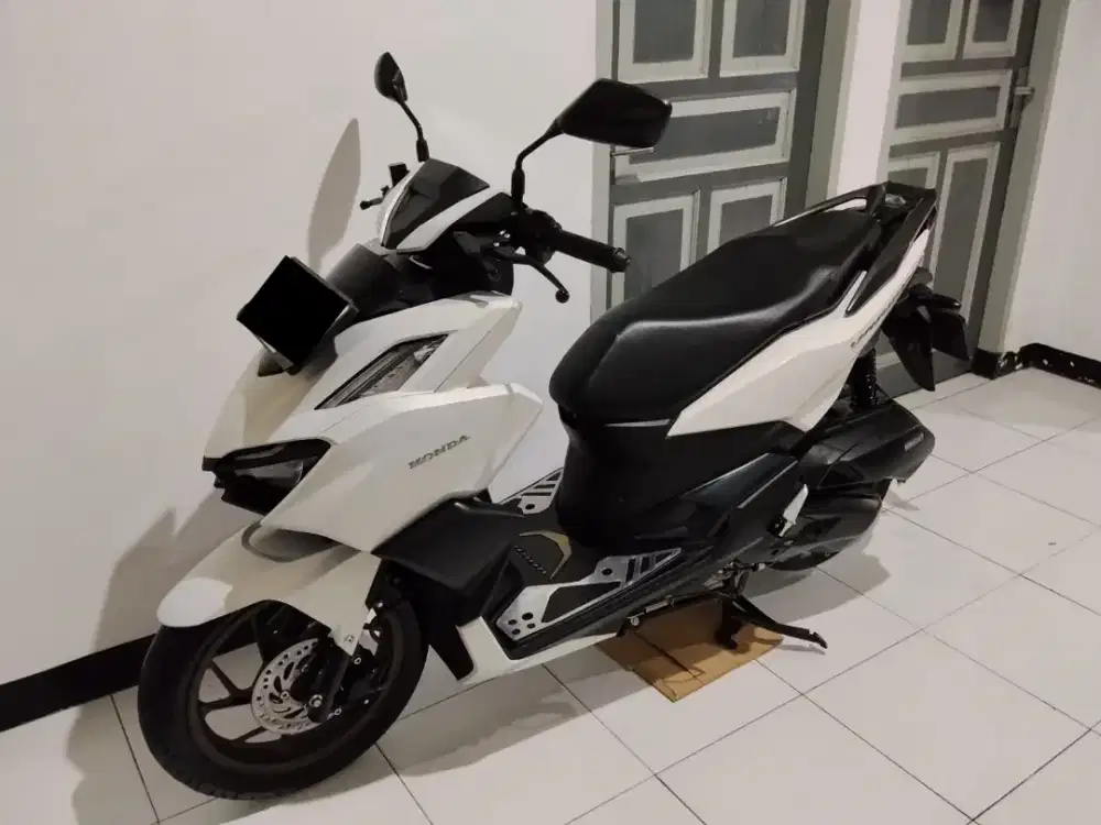 Honda Vario 160 CBS Keyless 2023/2024 1 Tangan Dr Baru Istimewa Sekali