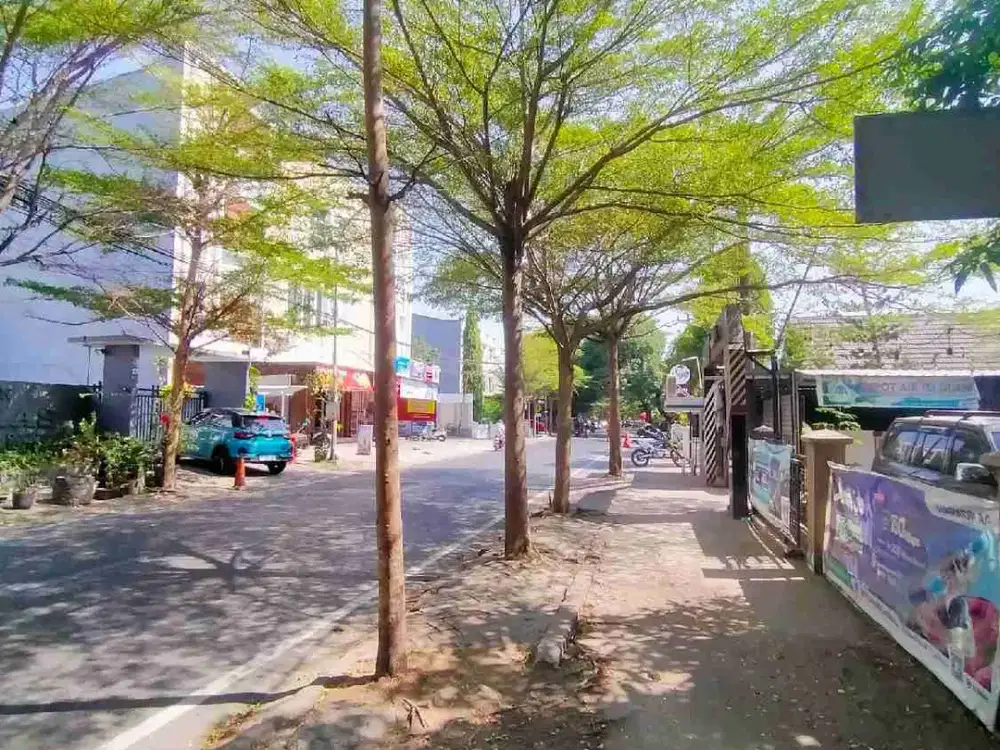 Ruko Jl Mappodang
Depan Rujab Kapolda
4,8X 20.  Rolling 6 meter
3 Lantai + Perabot
Kamar Tidur 4
Kamar Mandi 3
AC 2 Unit
Rp. 3.2M