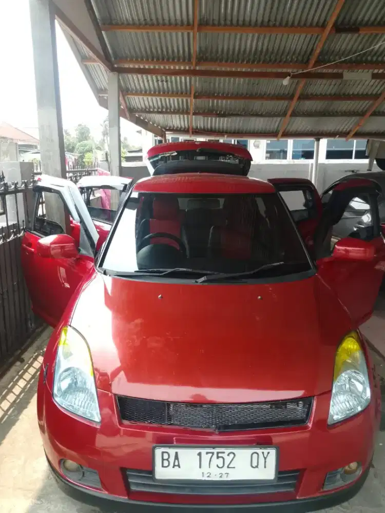 Mobil Swift 2005 pribadi
