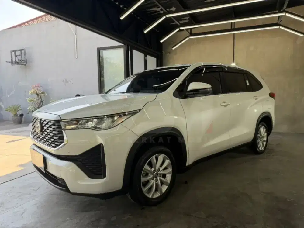 Toyota ZENIX BENSIN 2.0 V RSE CVT 2022