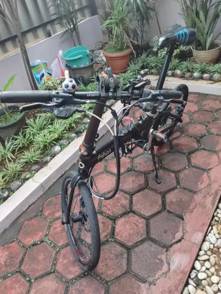 Sepeda lipat Fnhon