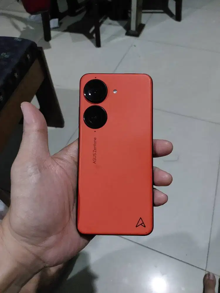 Asus Zenfone 10 Warna Merah Mulus 98%