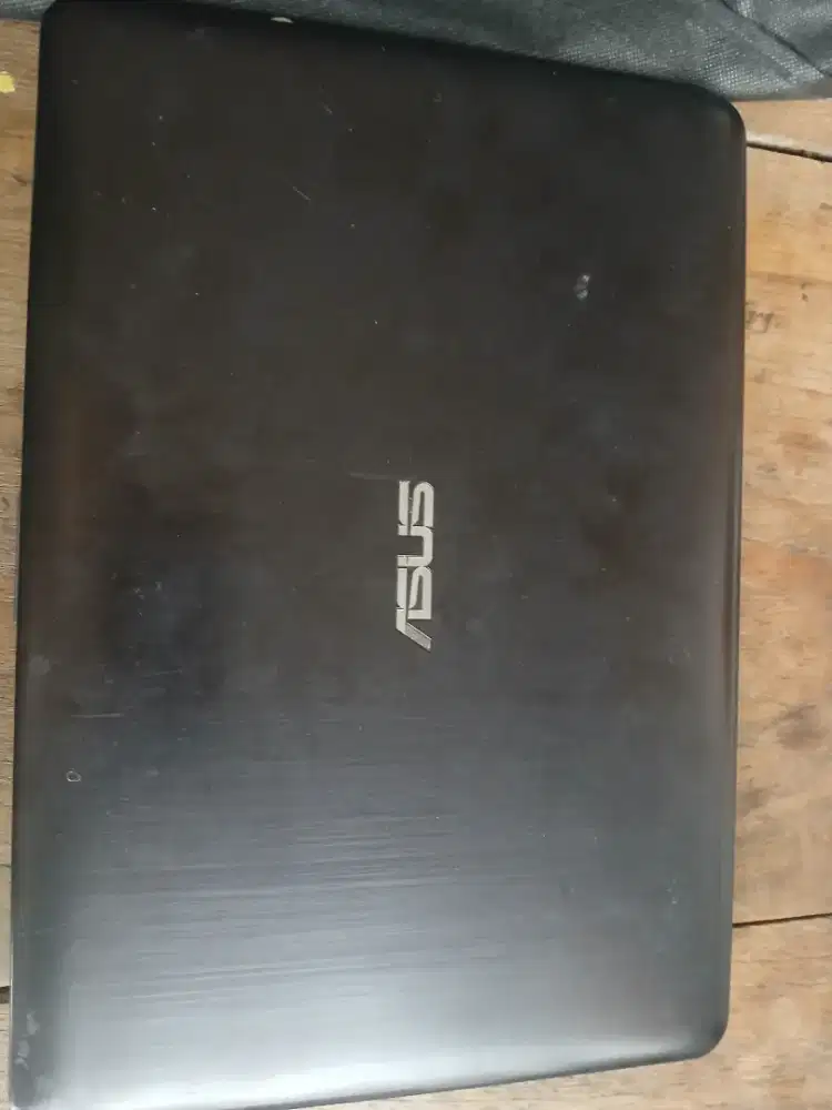Laptop notebook Asus bekas