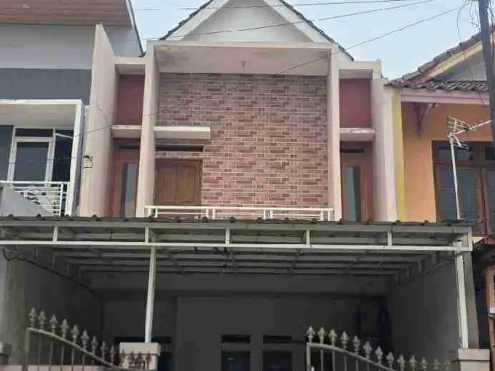 Dijual Cepat Rumah 2 Lantai di Harapan Indah Bekasi