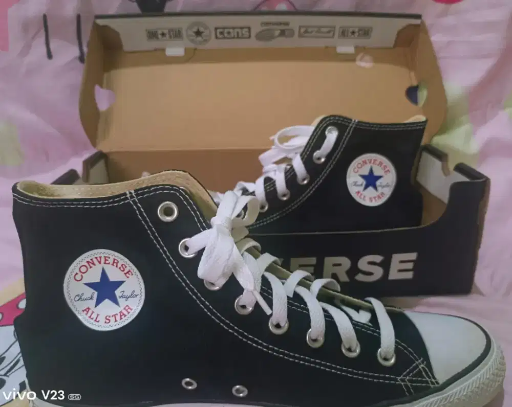 ​Converse Chuck Taylor All Star Hi Classic Black White - BNIB Original