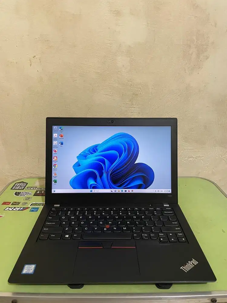 Laptop Lenovo Thinkpad X280 TouchScreen Intel Core i5 Gen 8 Ram 8/256
