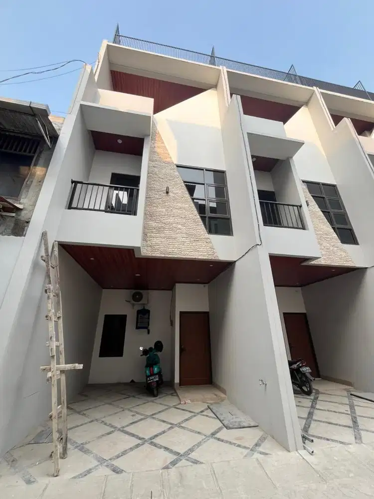 Disewakan rumah Utan Kayu Matraman Cempaka Putih Rawamangun Jakarta