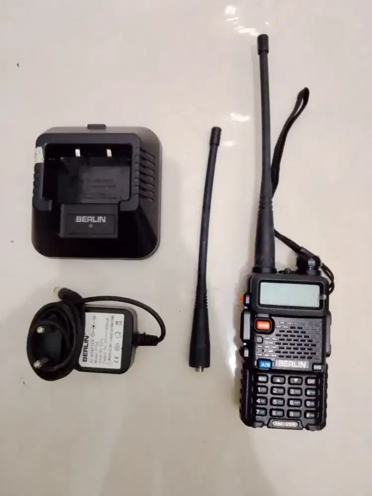 Walkie tolkie merk Berlin FM-V6R