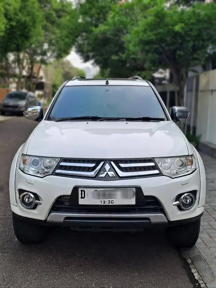 Pajero Sport Dakar 2015 A/T Warna Putih Sunroof
