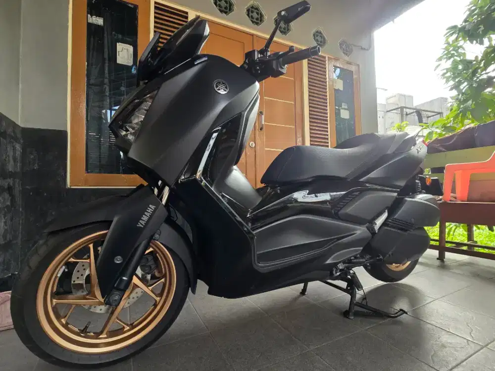 Di Jual Yamaha Xmax Conected 250 cc