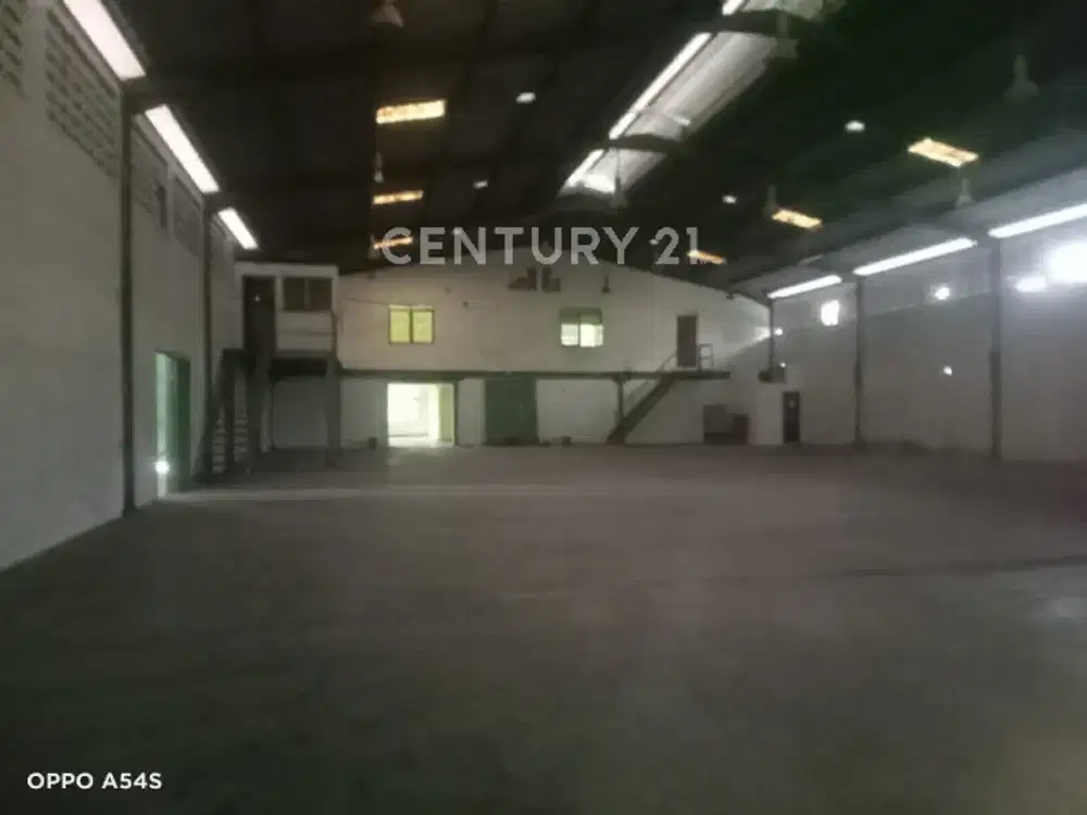 Gudang Dijual Luas Bangunan 1.850 M² Di Cikarang