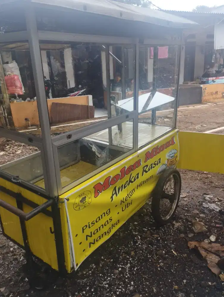 Gerobak bekas jualan