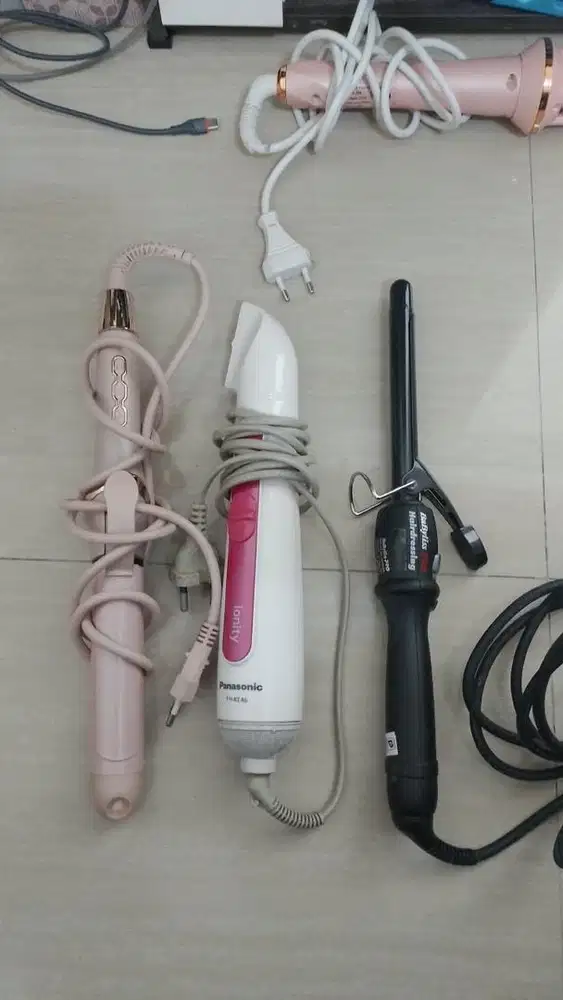Catokan dan hairdryer