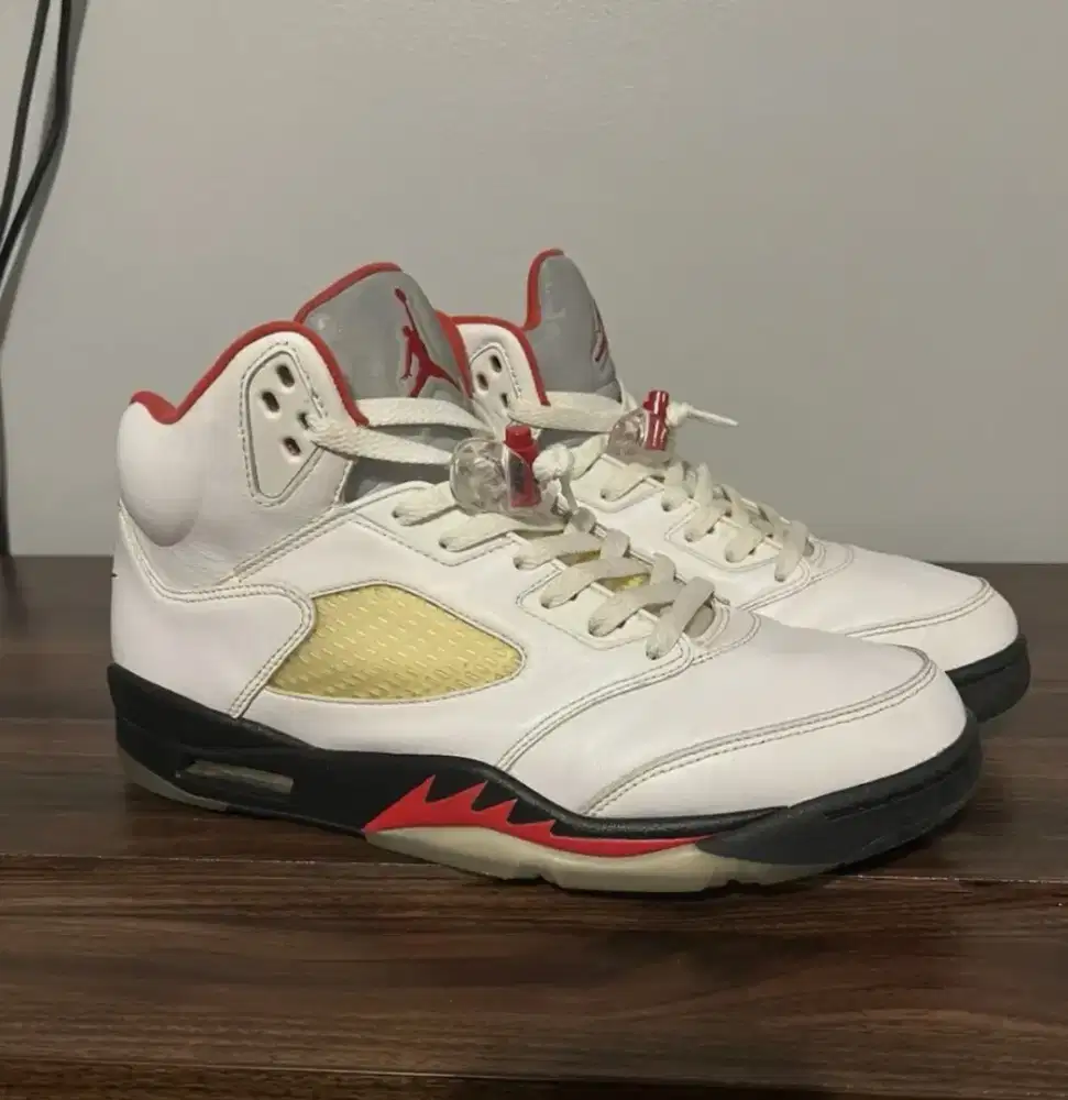 Sepatu Basket Nike Jordan Retro 5 Fire red size 45