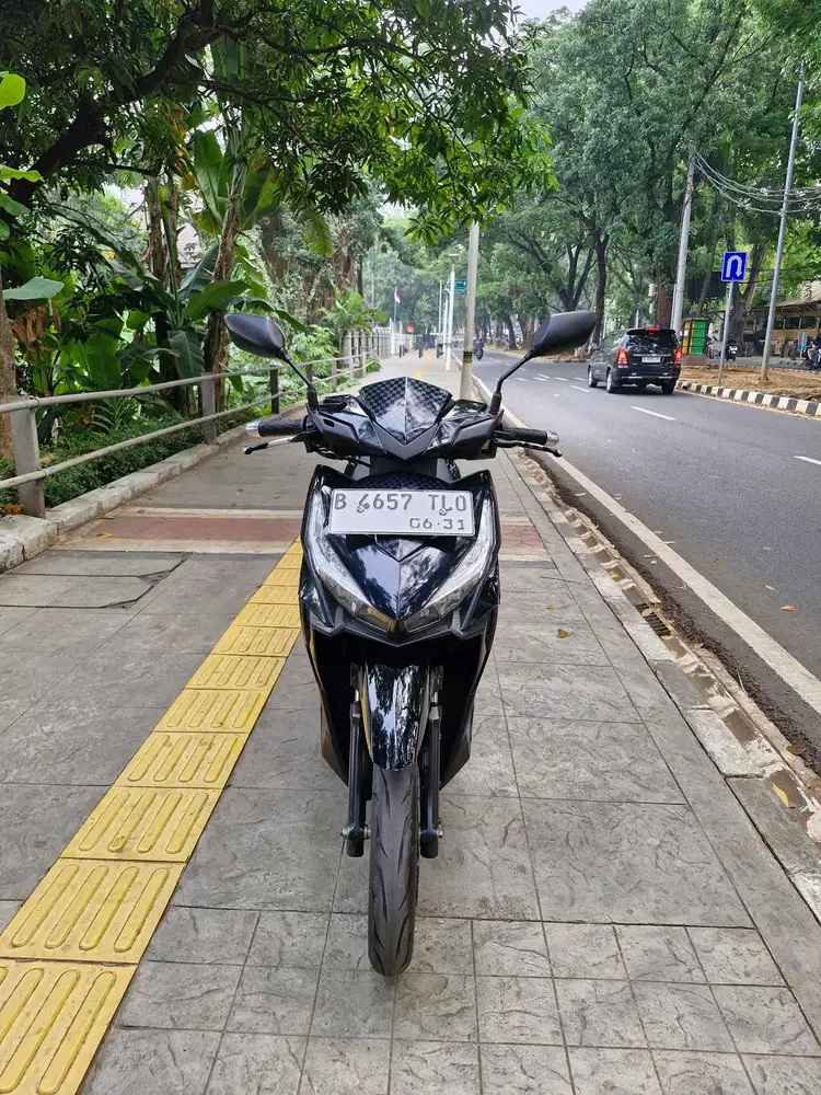 DIJUAL CASH HONDA VARIO 125 CBS LED OLD THN 2016 PJK IDUP SIAP PAKAI
