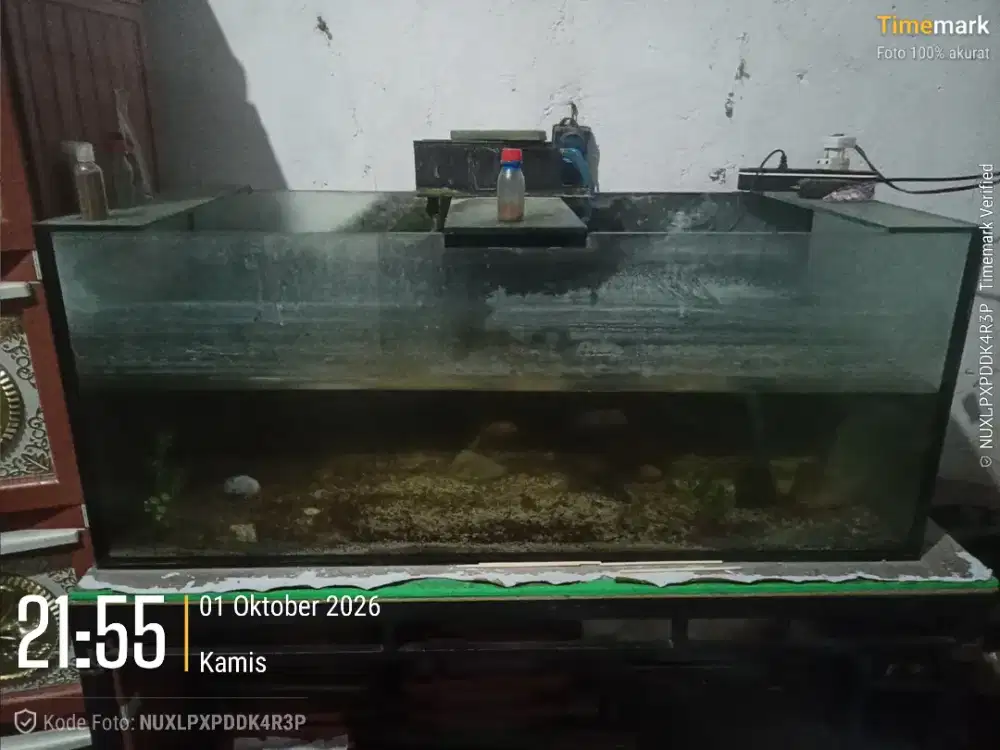 2 UNIT AQUARIUM BEKAS PEMAKAIAN