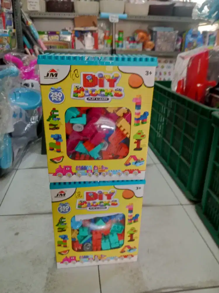 Mainan Anak Building block diy isi 250pcs