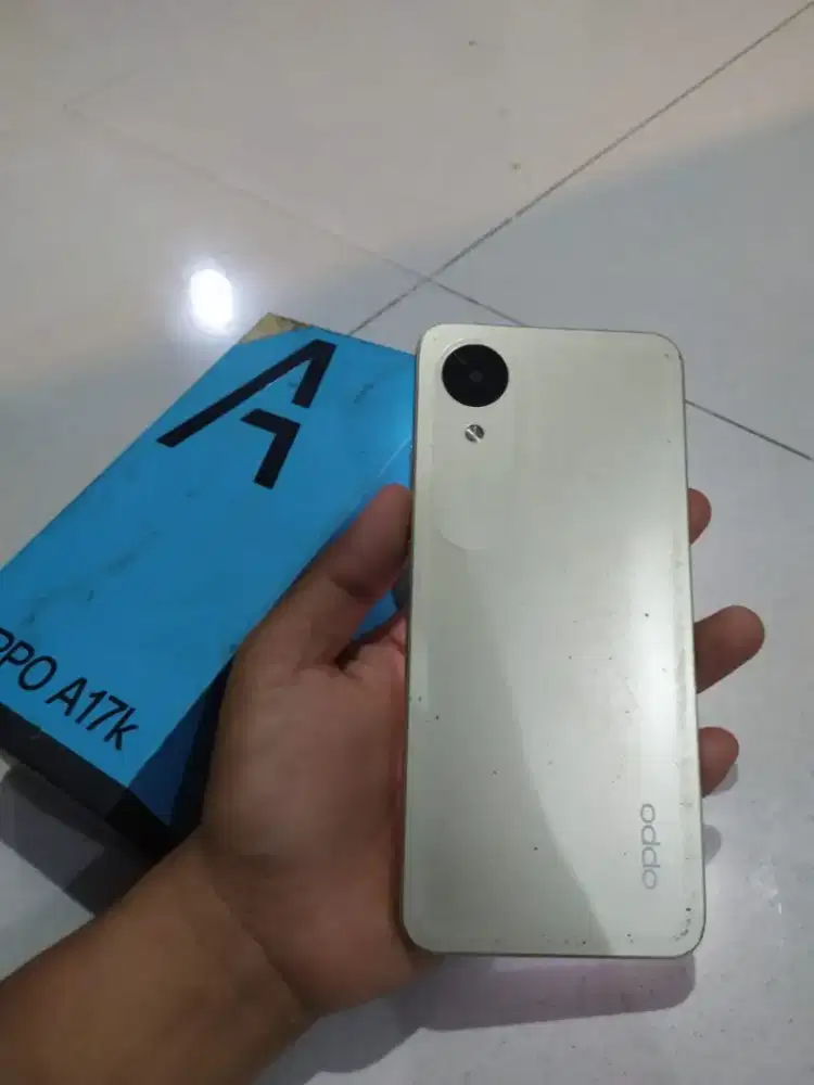 Oppo A17k 3/64gb belum pernah servis