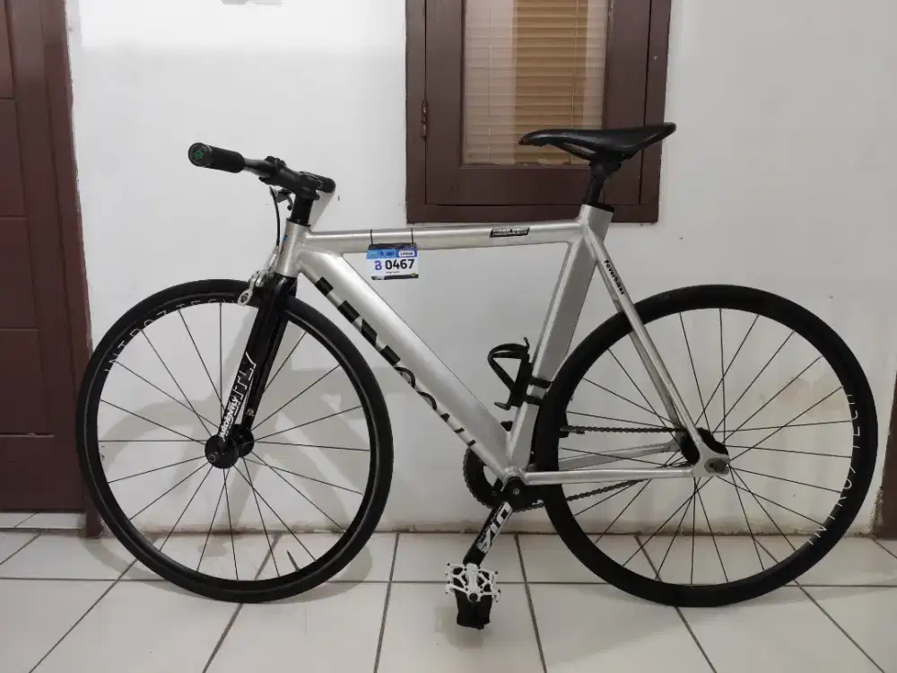 Sepeda fixie dan sepeda lipat