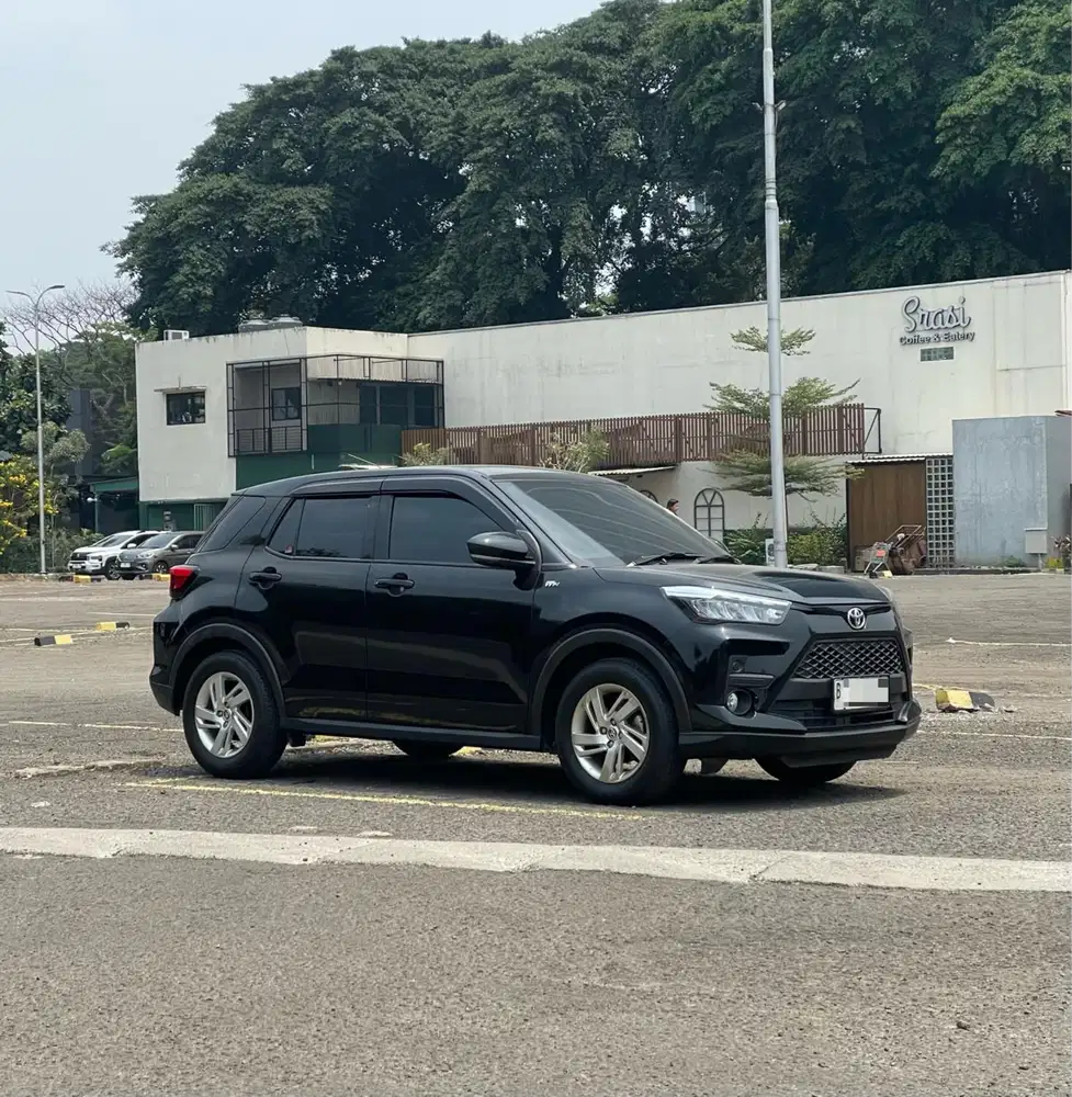 TERMURAH!! TOYOTA RAIZE G 1.2 CVT AT MATIC 2022 HITAM