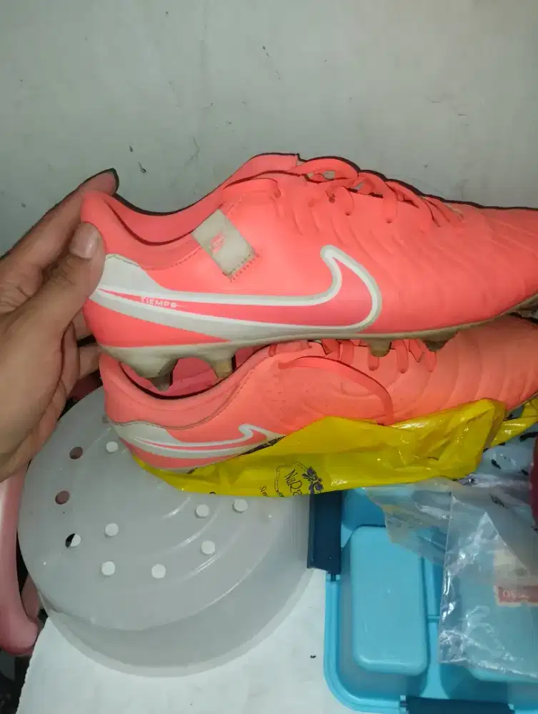 Sepatu Nike tempo bagus