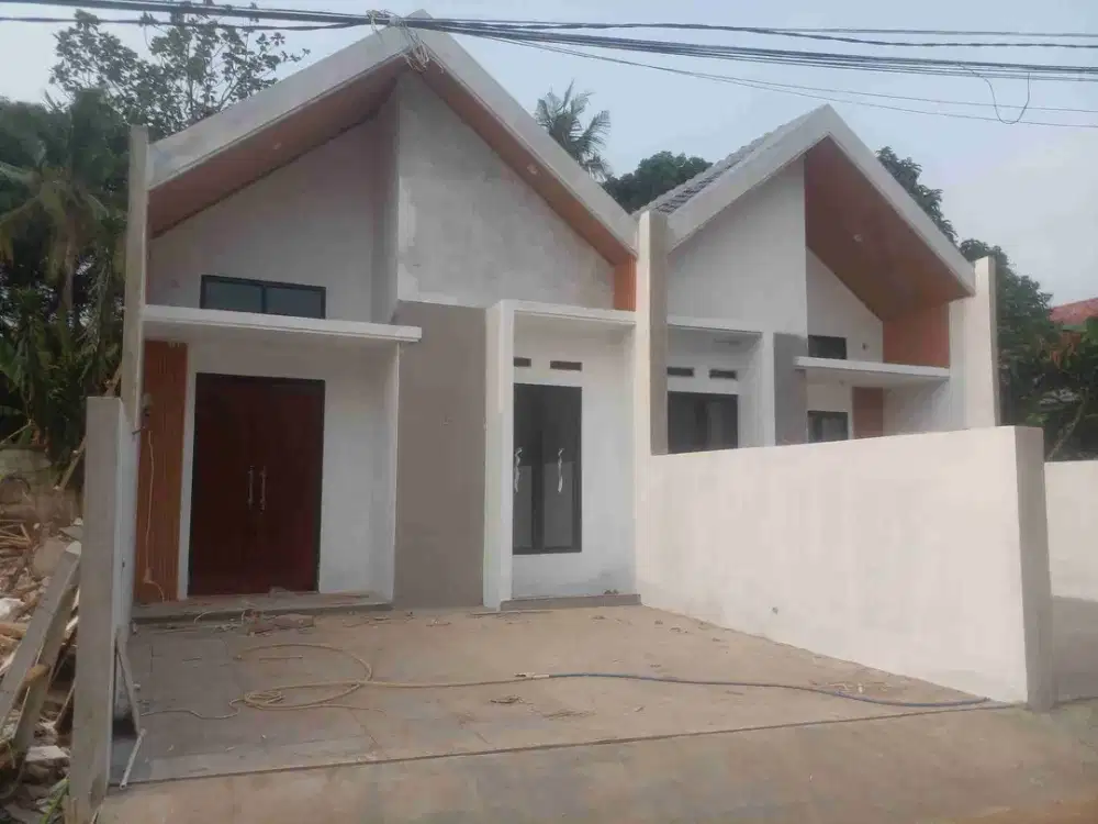 dijual rumah bangunan baru garasi 2 mobil