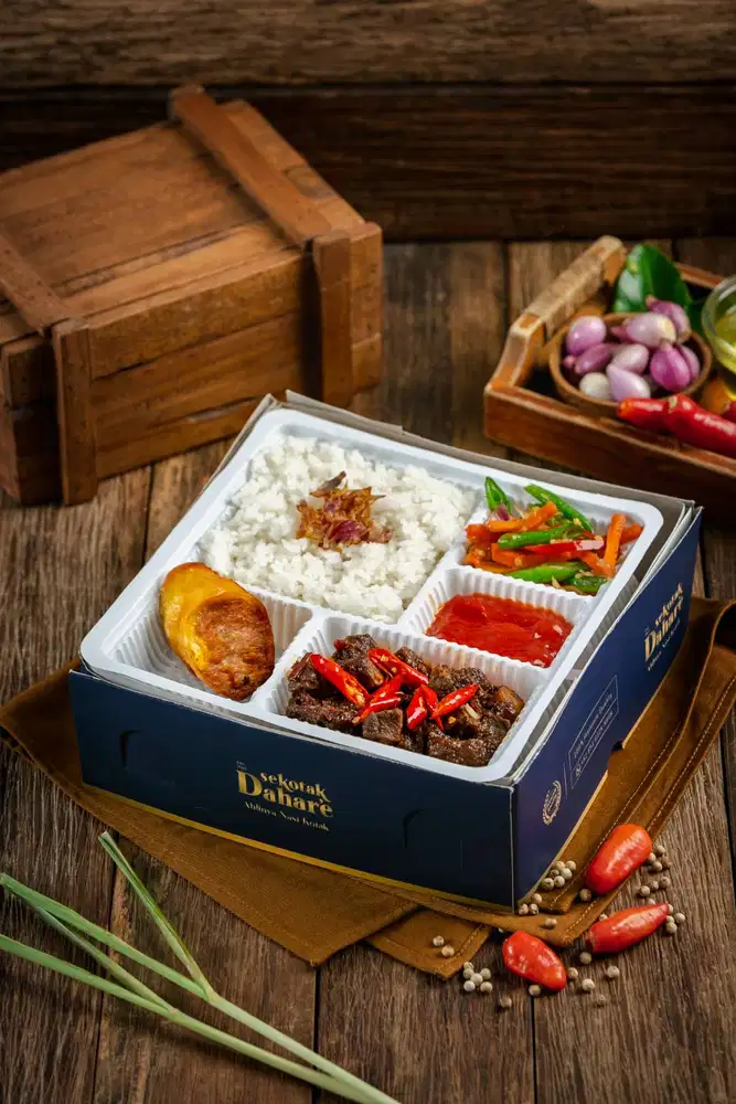 Paket Nasi Box Premium Lezat untuk Rapat, Seminar, & Syukuran
